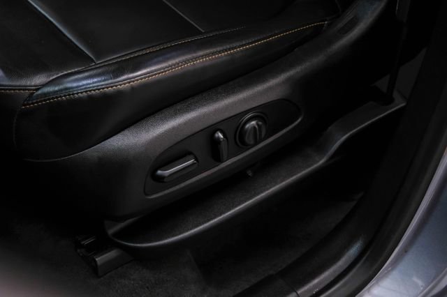 Used 2019 Chevrolet Traverse RS image 29