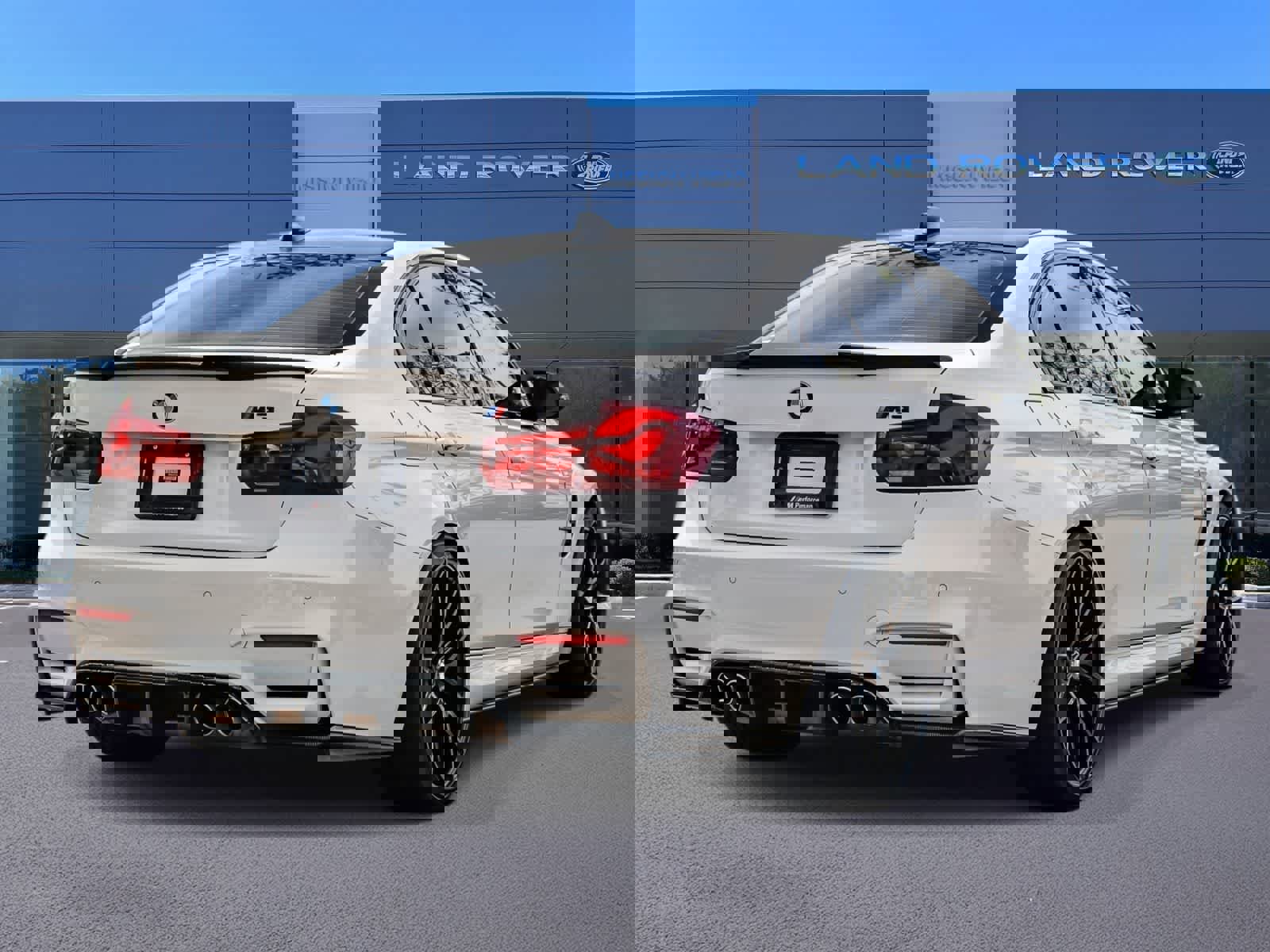 Used 2016 BMW M3 image 4