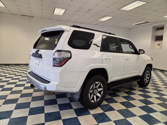 Used 2021 Toyota 4Runner TRD Off-Road AWD/4WD image 7