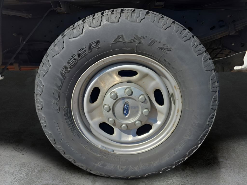 Used 2015 Ford F250 XL w/ Power Equipment Group image 19