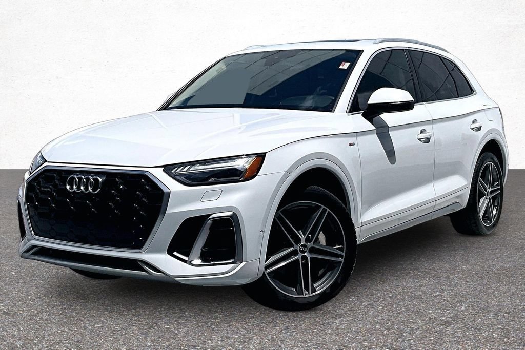 Used 2021 Audi Q5 e Prestige w/ Prestige Package AWD/4WD image 4