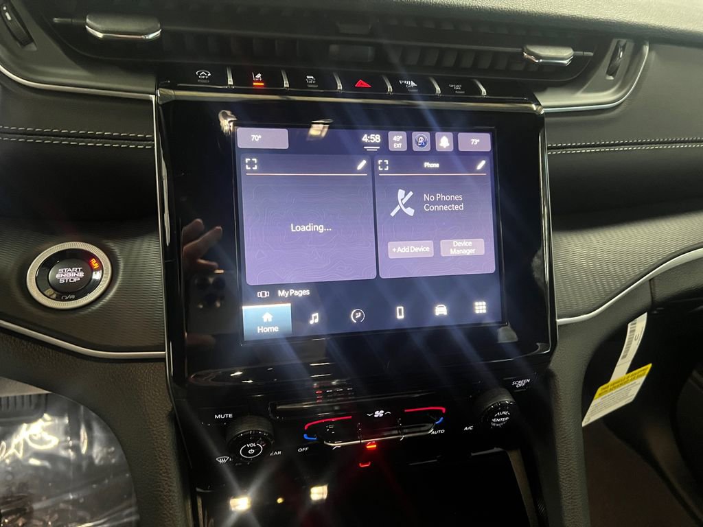 New 2025 Jeep Grand Cherokee Laredo w/ Trailer Tow Package image 23