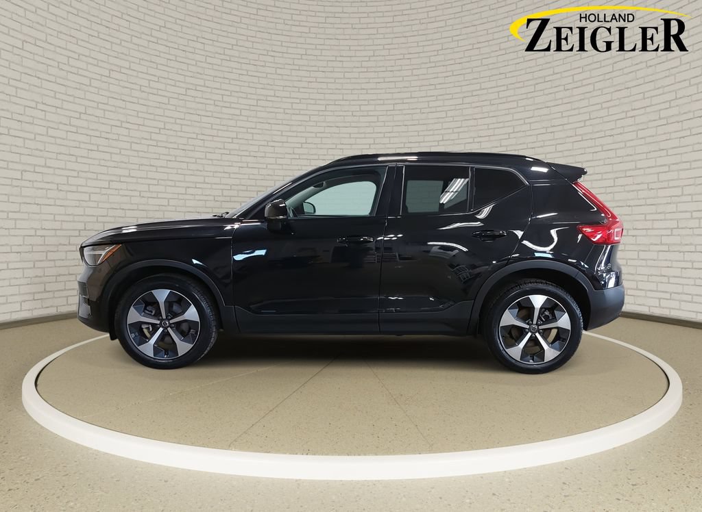 Used 2024 Volvo XC40 B5 Plus w/ Climate Package AWD/4WD image 8