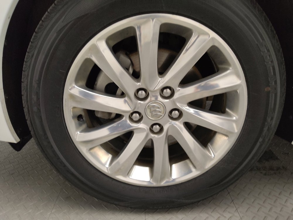 Used 2020 Buick Envision Essence w/ LPO, Cargo Package image 31