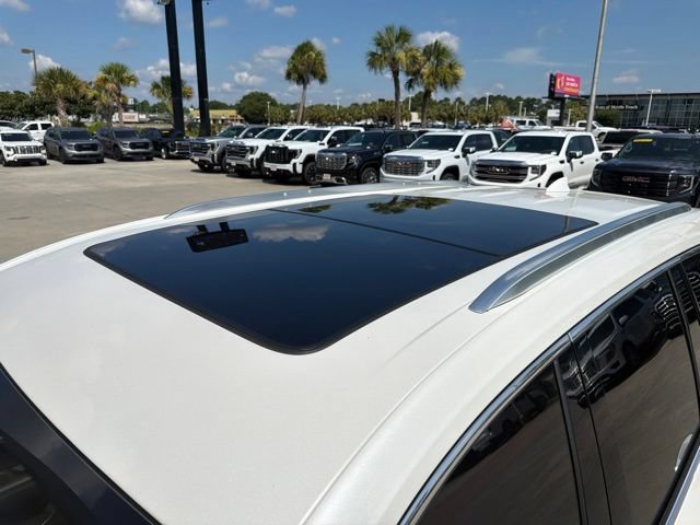 Used 2023 Cadillac XT6 Premium Luxury w/ Technology Package FWD image 13