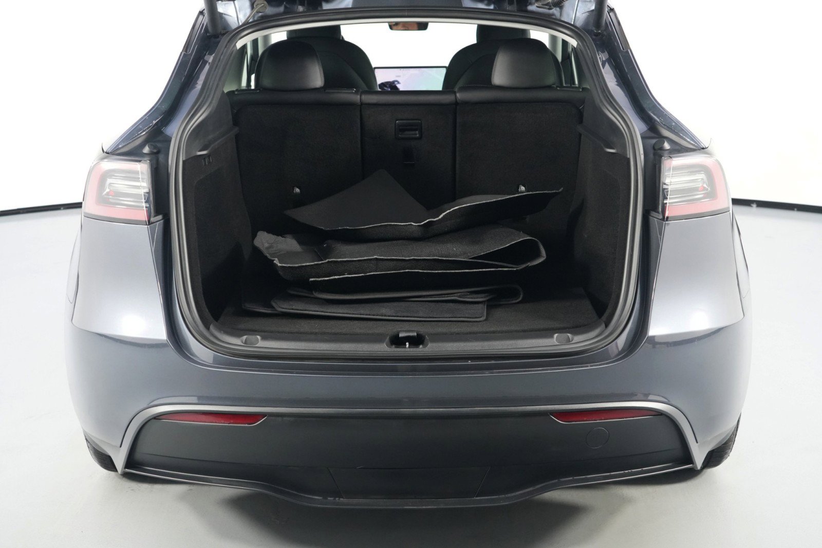 Used 2023 Tesla Model Y Performance image 10