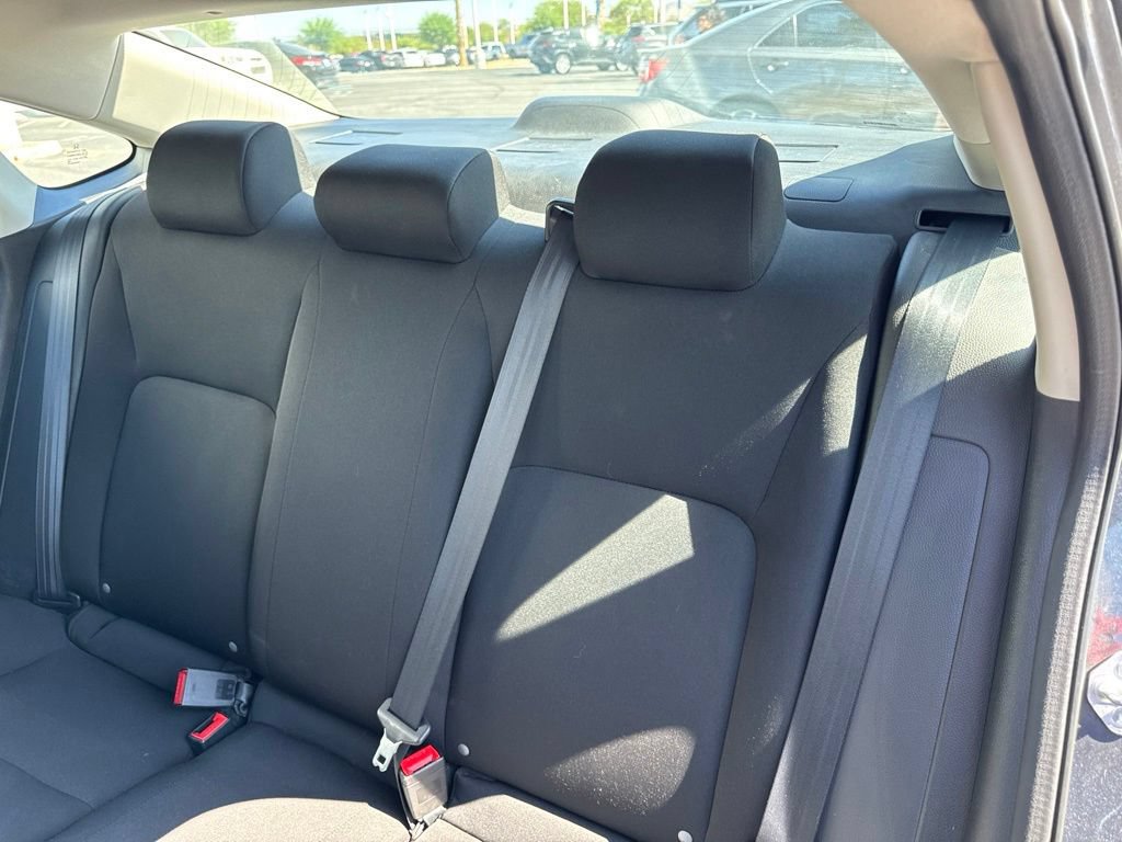 Used 2022 Honda Civic LX image 17