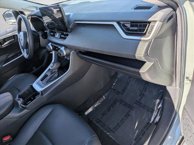 Used 2023 Toyota RAV4 XLE Premium image 23