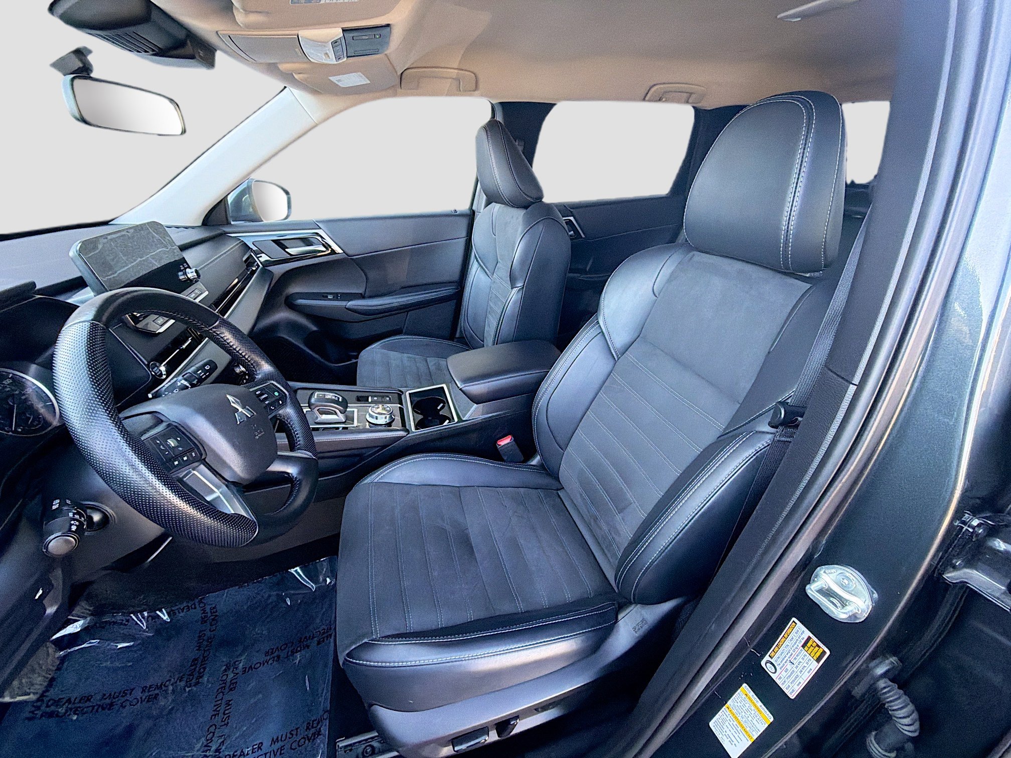 Used 2024 Mitsubishi Outlander SE AWD/4WD image 13