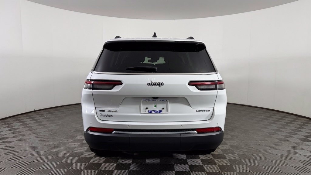 Used 2023 Jeep Grand Cherokee L Limited AWD/4WD image 7