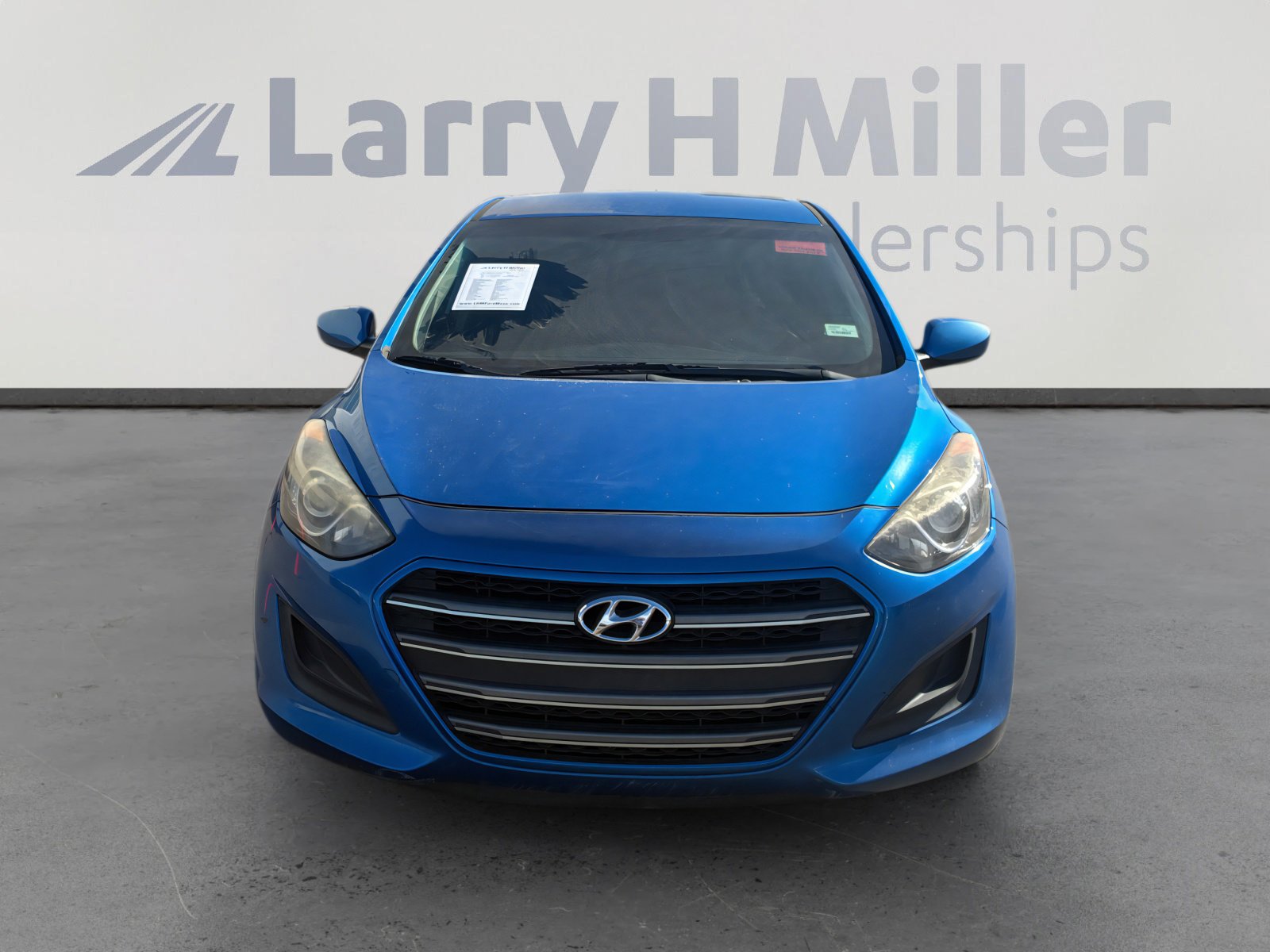Used 2017 Hyundai Elantra GT image 8