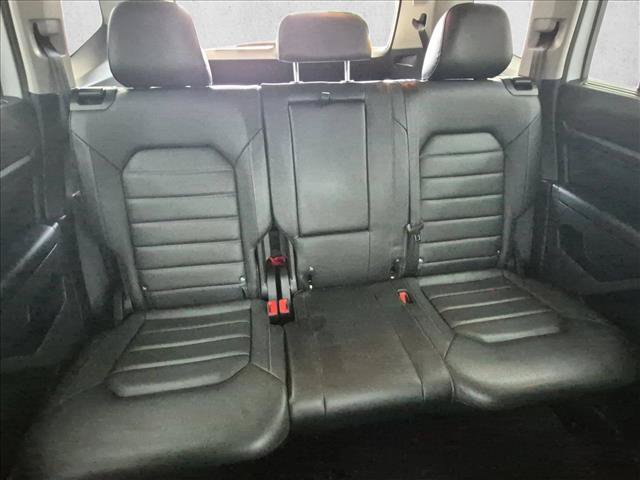 Used 2020 Volkswagen Atlas SEL R-Line AWD/4WD image 23