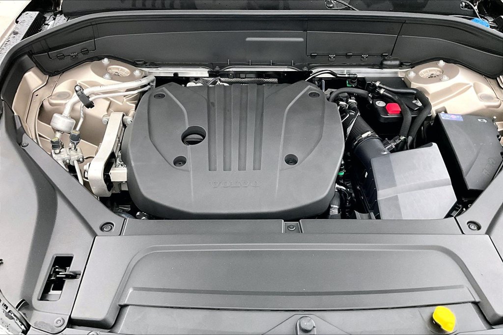 New 2026 Volvo XC90 B5 Plus AWD/4WD image 29