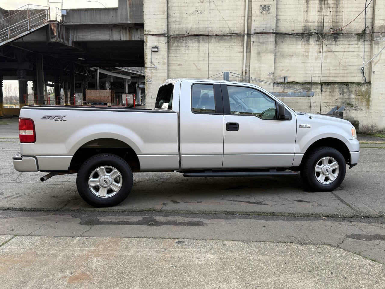 Used 2005 Ford F150 STX image 12