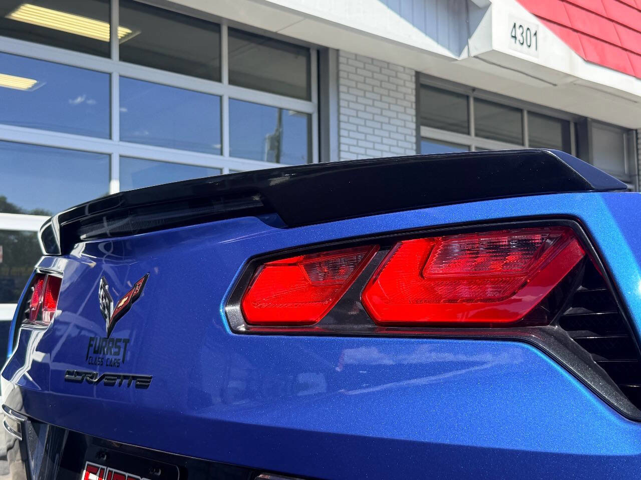 Used 2015 Chevrolet Corvette Stingray Convertible w/ 2LT Preferred Equipment Group RWD image 15