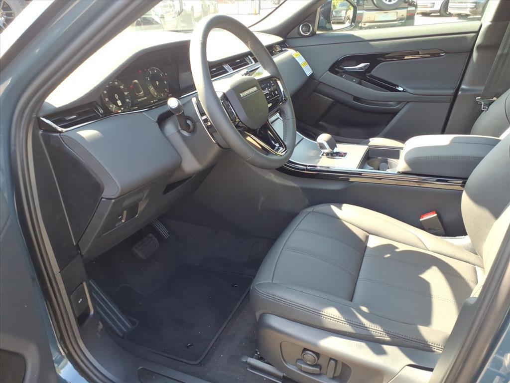 New 2026 Land Rover Range Rover Evoque S AWD/4WD image 17