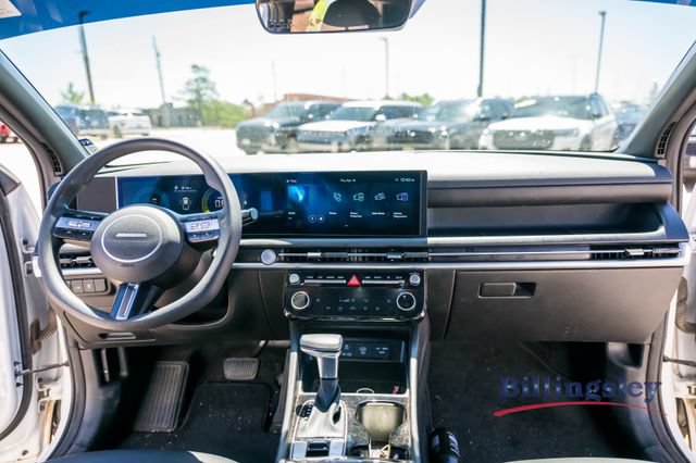 Used 2025 Hyundai Santa Cruz SEL FWD image 13
