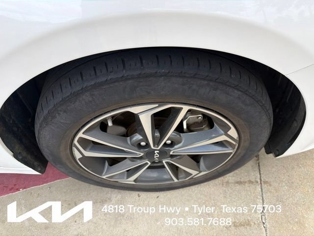 Certified 2024 Kia Forte LXS w/ LXS Technology Package FWD image 13