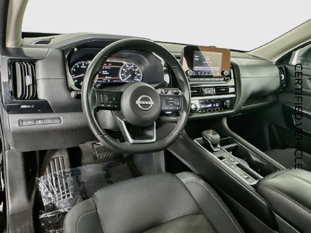 Certified 2024 Nissan Pathfinder SV FWD image 11
