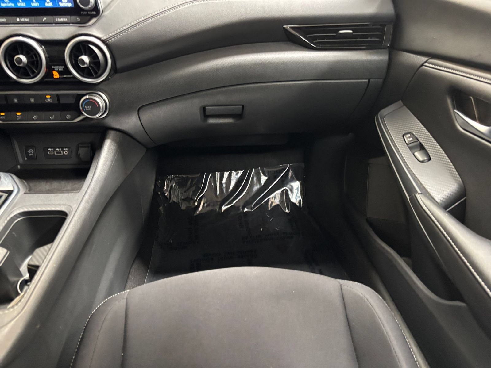 Used 2025 Nissan Sentra SV FWD image 28