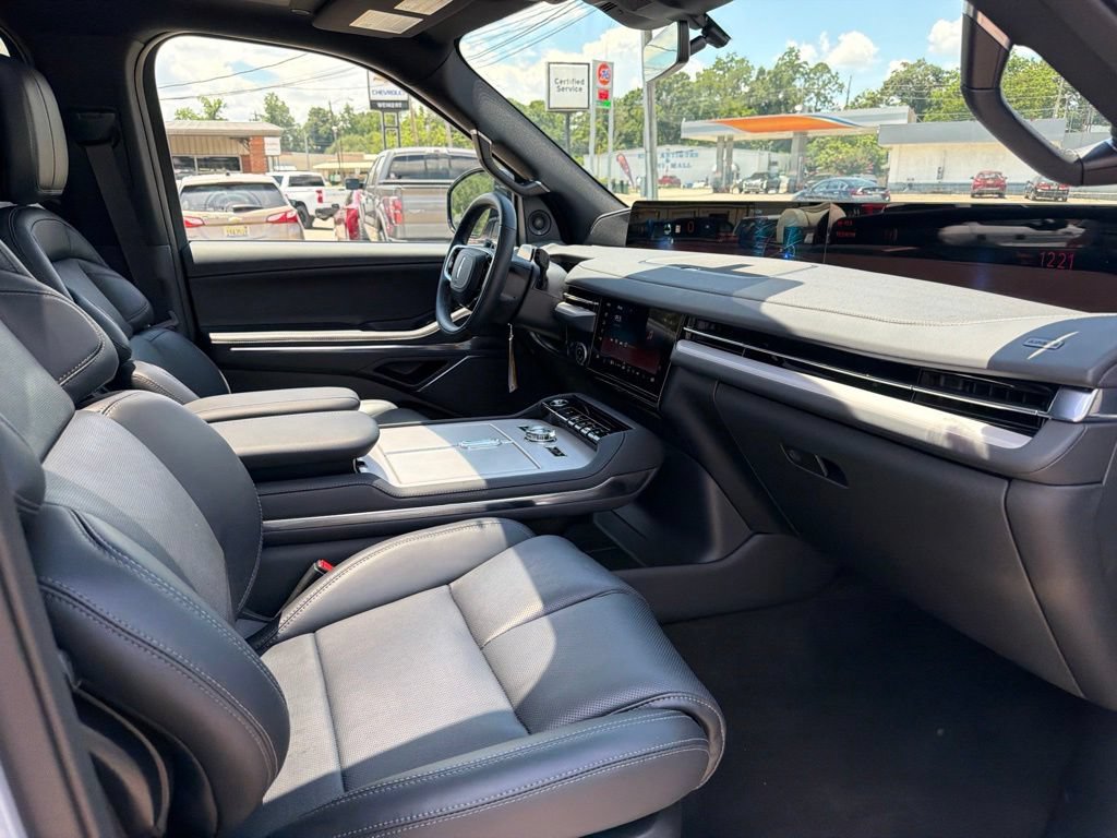 Used 2026 Lincoln Navigator L Reserve w/ Jet Appearance Package AWD/4WD image 24