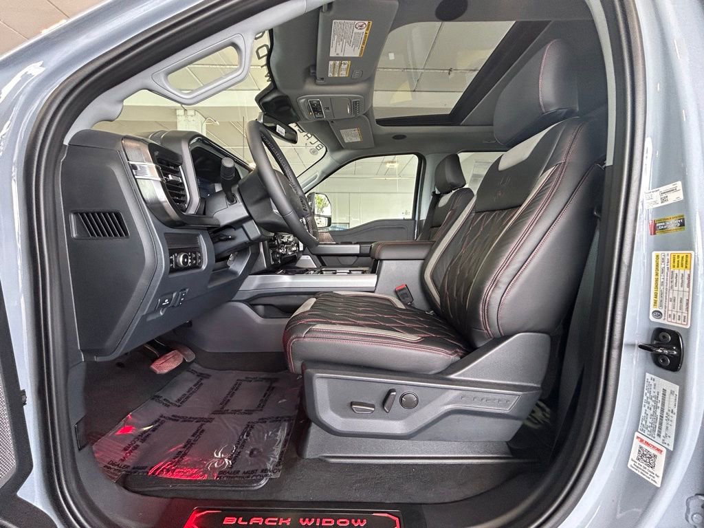 New 2026 Ford F250 Lariat w/ Black Appearance Package image 9