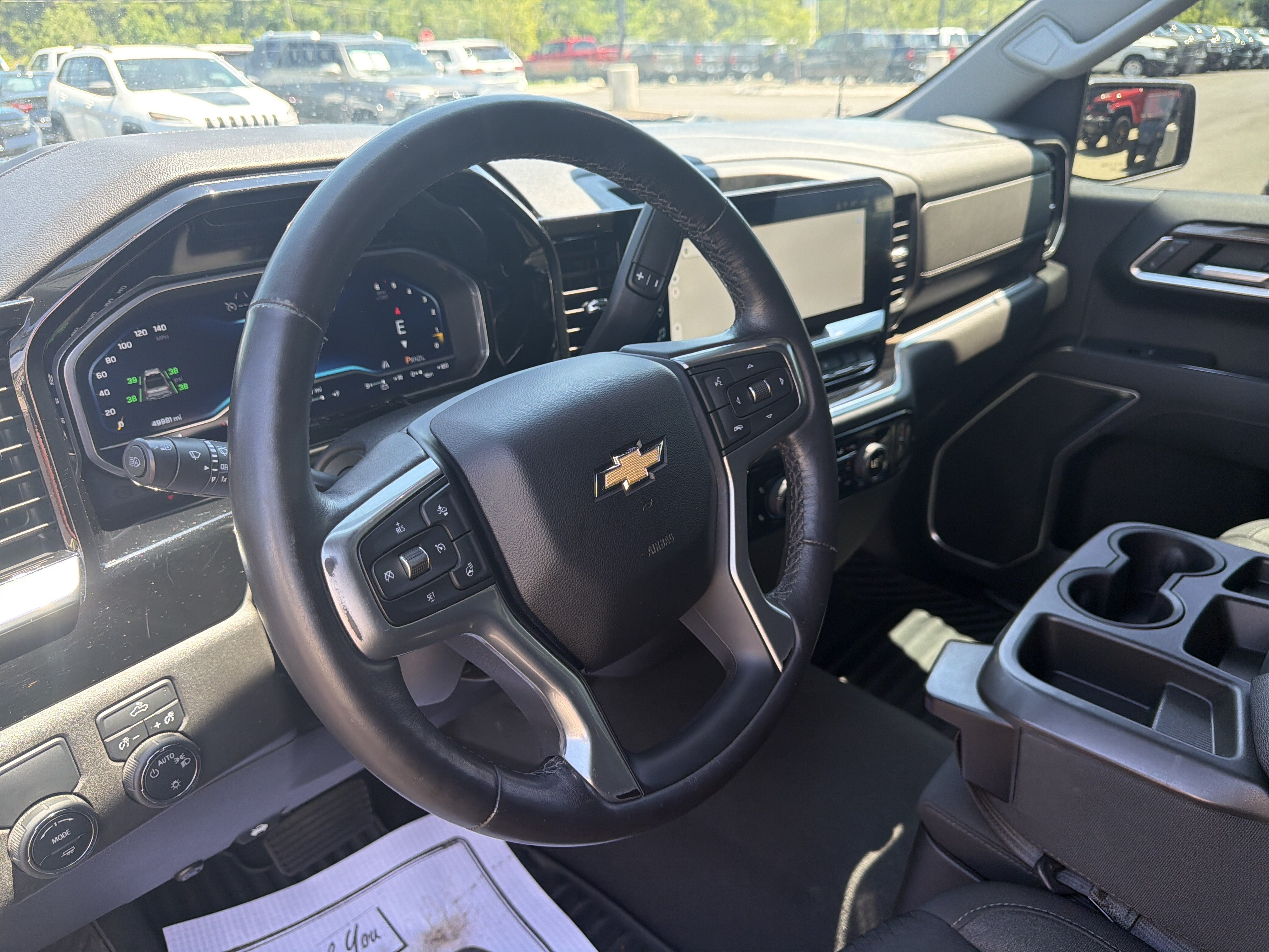 Used 2022 Chevrolet Silverado 1500 LT RWD image 33