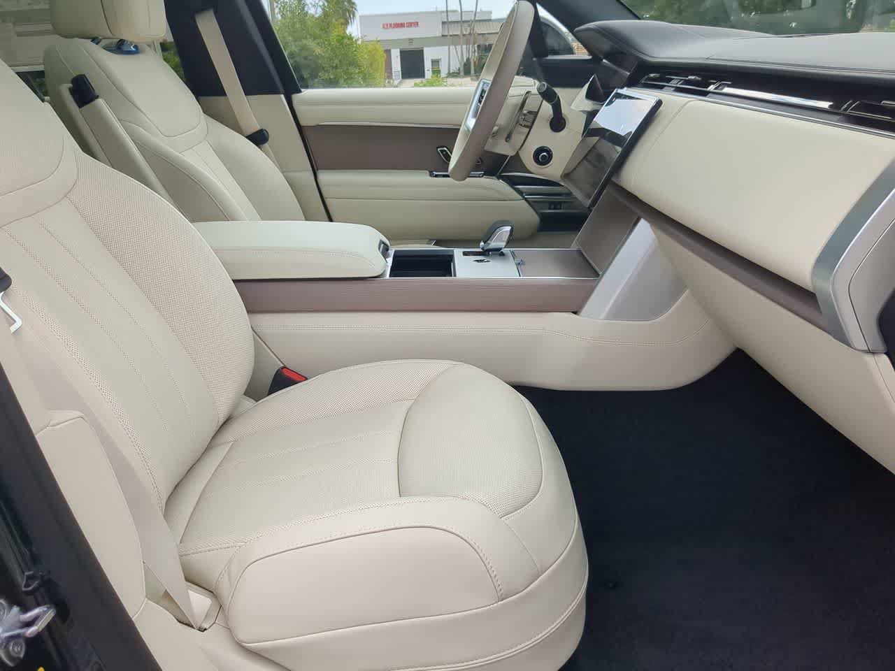 New 2026 Land Rover Range Rover SE AWD/4WD image 24