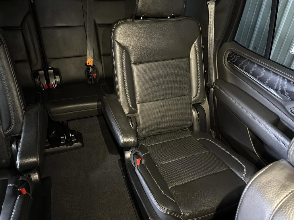 Used 2023 GMC Yukon Denali image 10