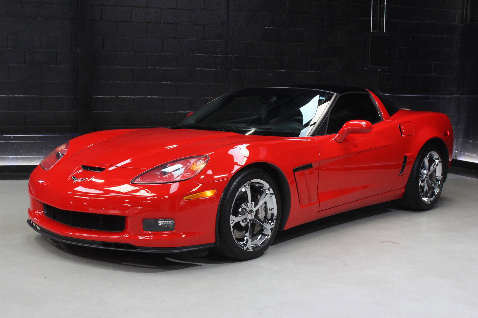 Used 2013 Chevrolet Corvette Grand Sport w/ 2LT Preferred Equipment Group image 4