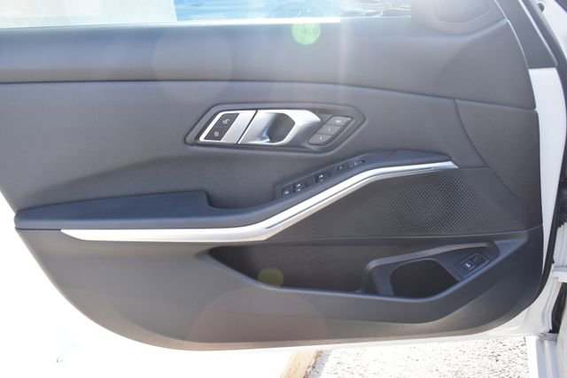 Used 2021 BMW 330i Sedan RWD image 19
