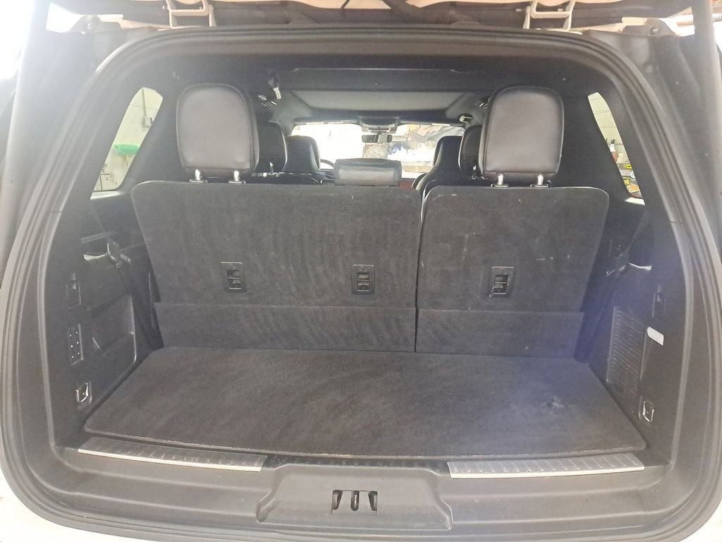 Used 2019 Lincoln Navigator Reserve image 28