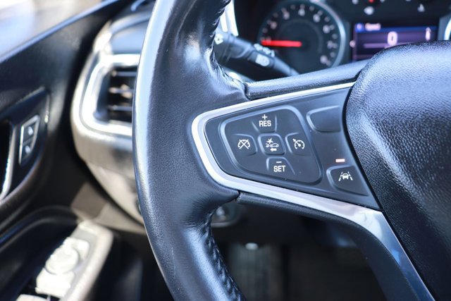 Used 2020 Chevrolet Equinox LT w/ Driver Convenience Package image 19