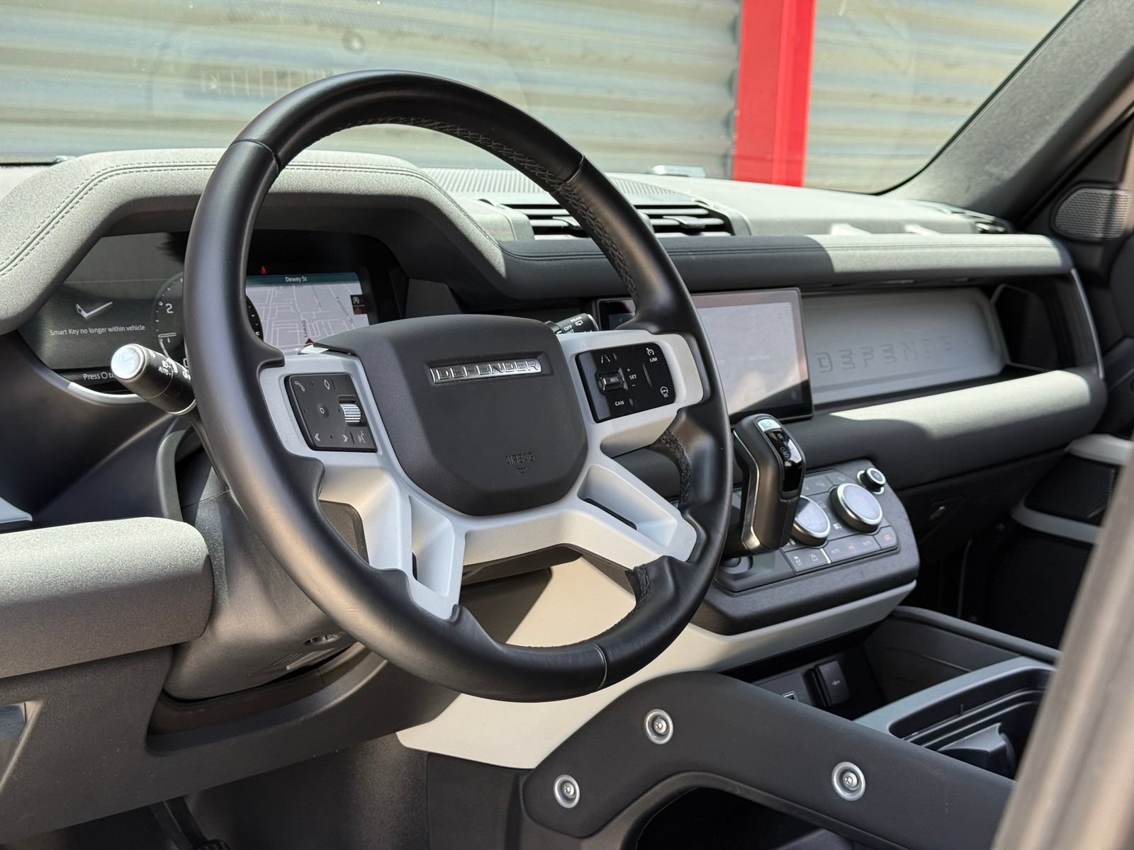 Used 2023 Land Rover Defender 110 X-Dynamic SE AWD/4WD image 19