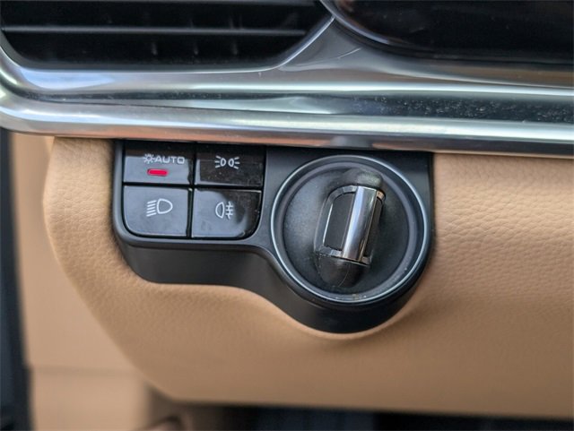 Used 2021 Porsche Panamera image 29