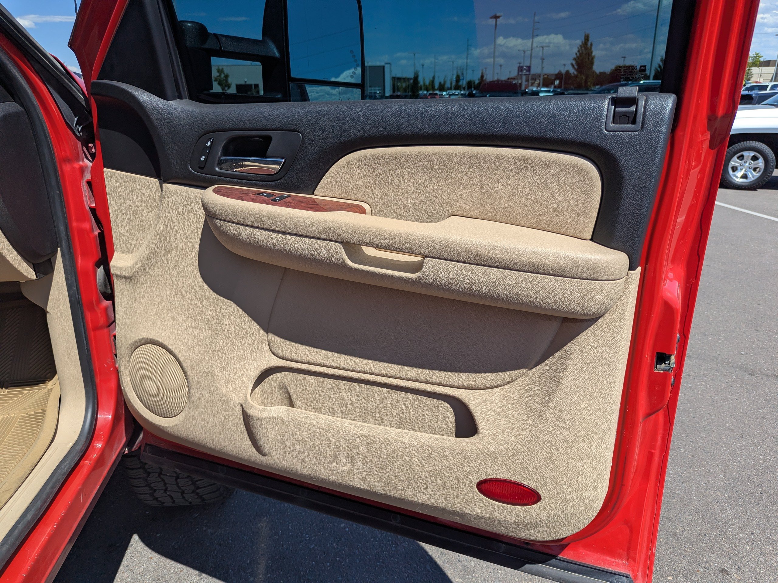 Used 2008 Chevrolet Silverado 2500 LTZ w/ Safety Package AWD/4WD image 33
