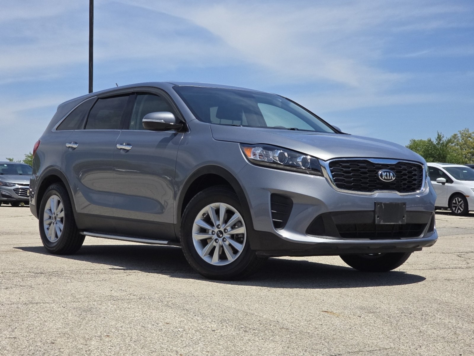 Used 2020 Kia Sorento L FWD image 2