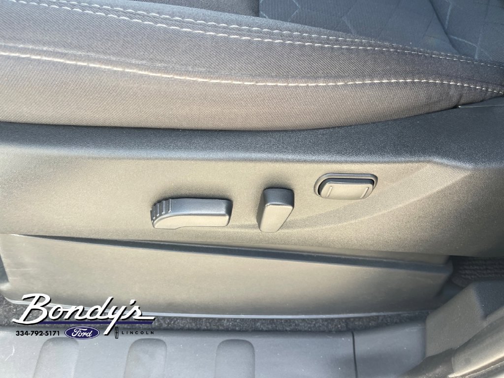 Used 2025 Nissan Frontier SV RWD image 9