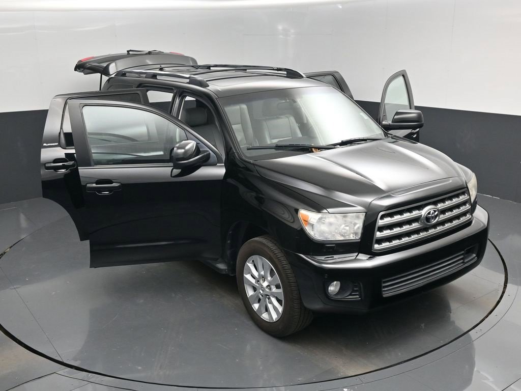 Used 2017 Toyota Sequoia Platinum image 19