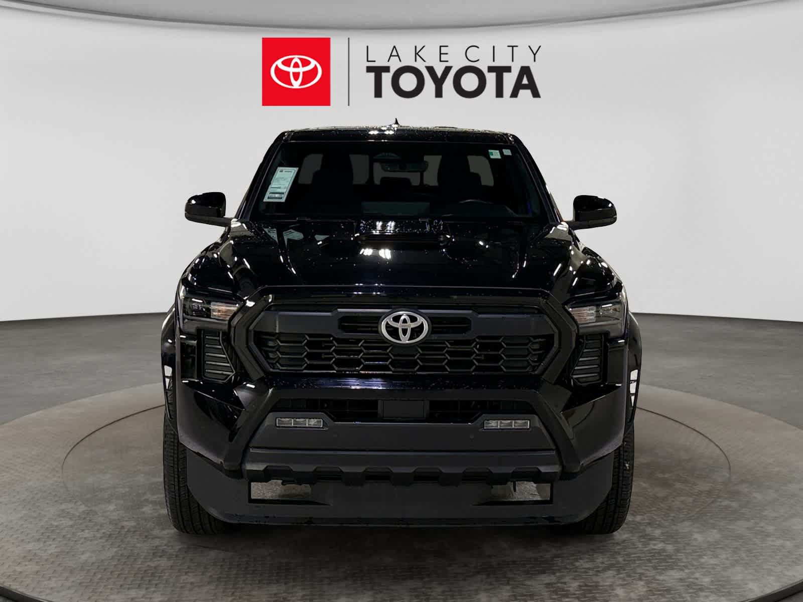 Used 2024 Toyota Tacoma TRD Sport w/ TRD Sport Upgrade Package AWD/4WD image 14