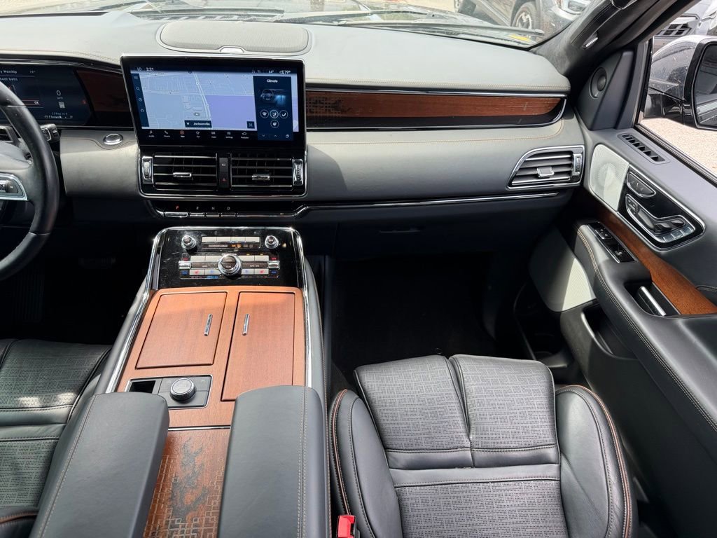 Used 2023 Lincoln Navigator L Black Label AWD/4WD image 23