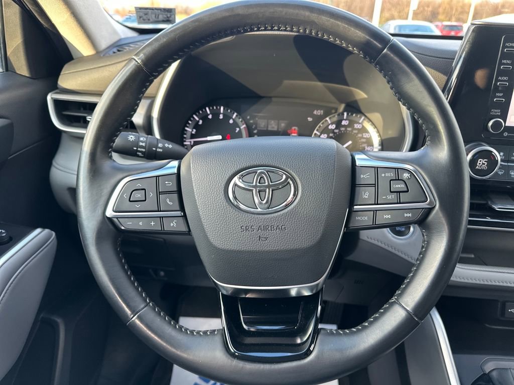 Used 2021 Toyota Highlander XLE image 20