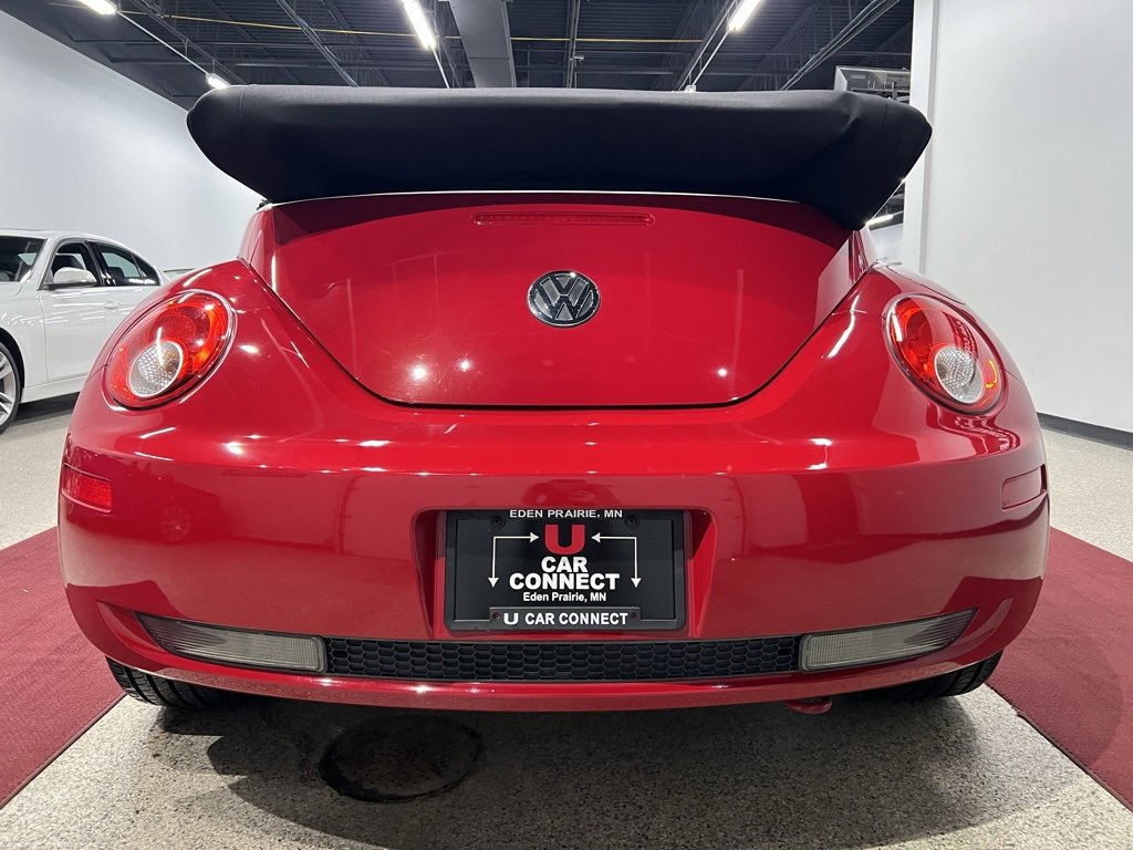 Used 2009 Volkswagen Beetle S image 16