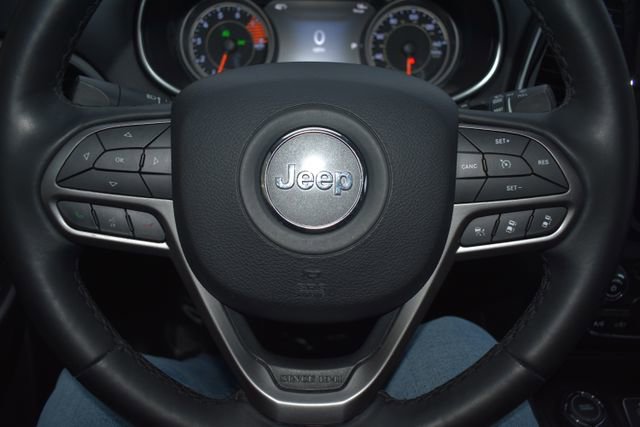 Used 2019 Jeep Cherokee Limited w/ Luxury Group image 20