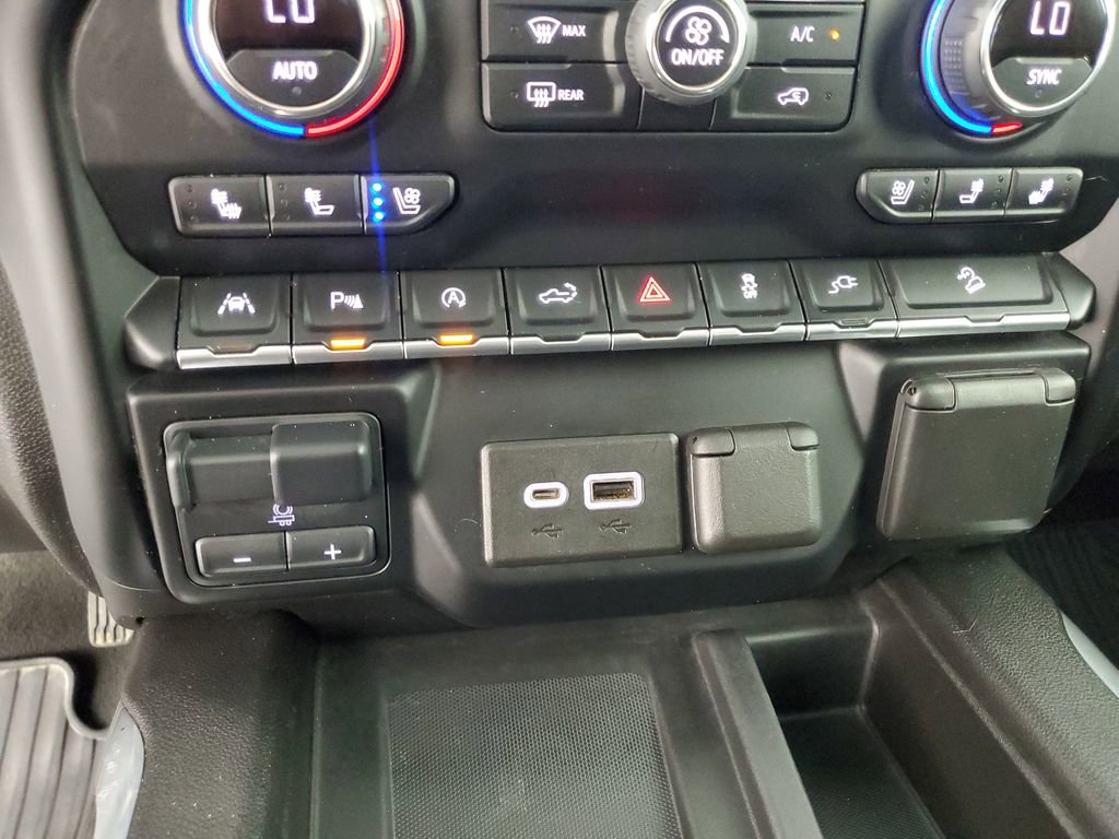Used 2021 Chevrolet Silverado 1500 LTZ w/ LTZ Premium Package image 19