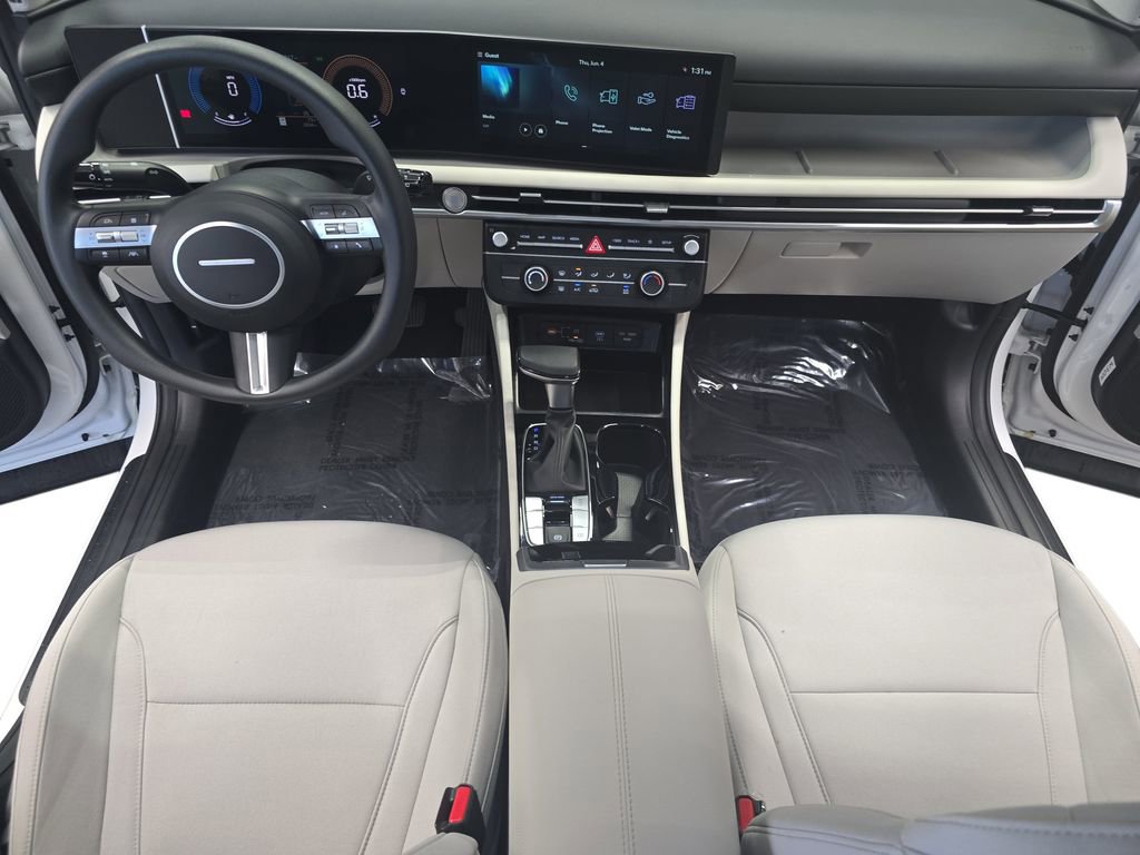 Certified 2026 Hyundai Tucson SE FWD image 9