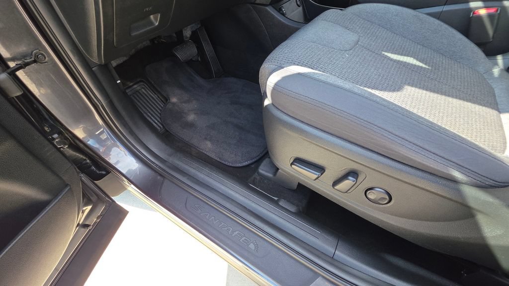 Used 2023 Hyundai Santa Fe SEL AWD/4WD image 22