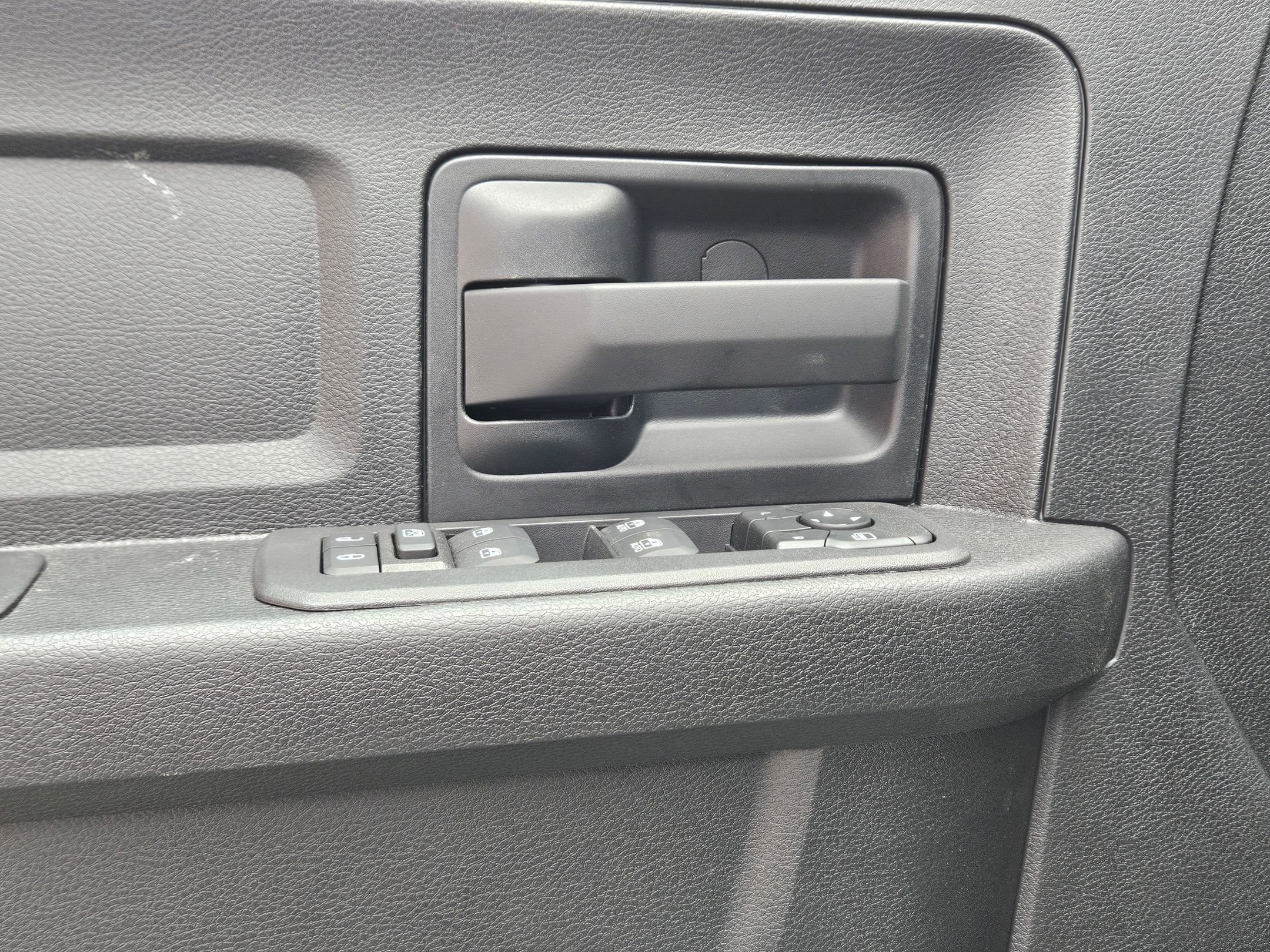 New 2026 RAM 3500 Tradesman w/ Chrome Appearance Group image 18