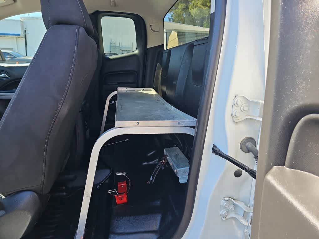 Used 2020 Chevrolet Colorado LT w/ Safety Package RWD image 28