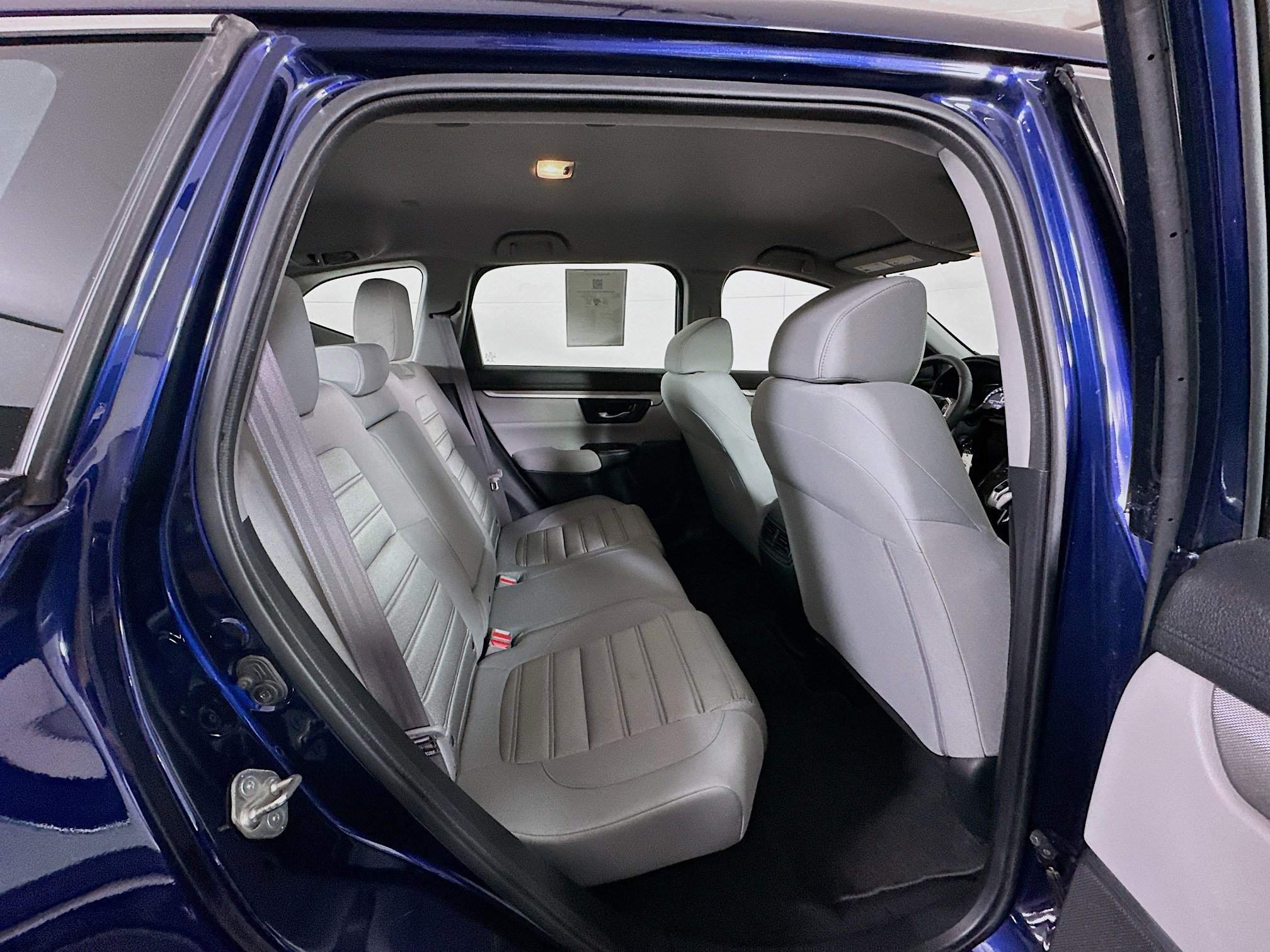 Used 2018 Honda CR-V LX image 28